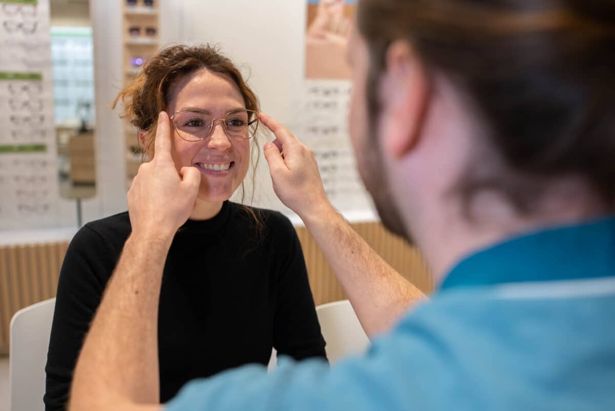 Comment choisir le meilleur service d'optique à Cogolin